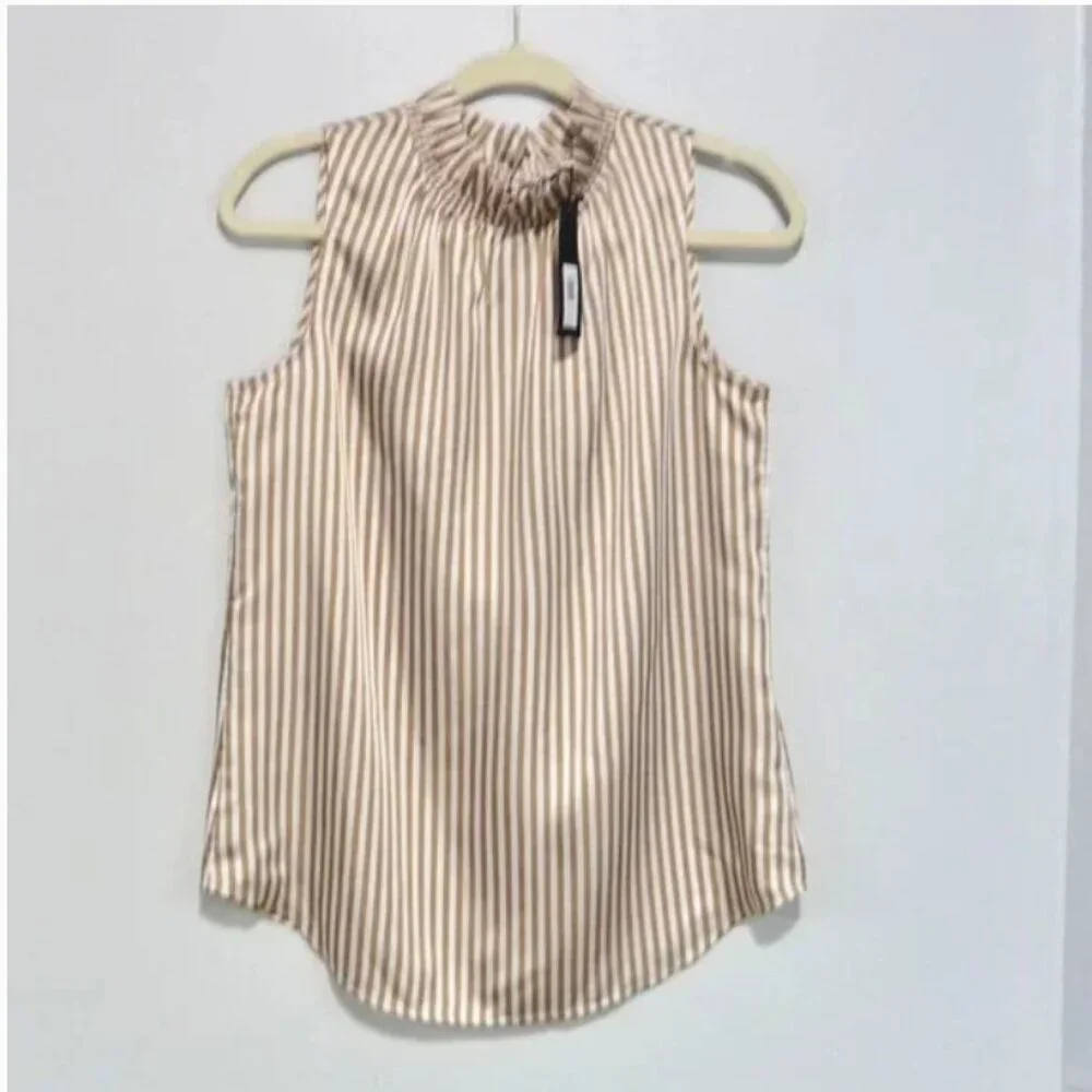 NWT BANANA REPUBLIC SIZE XS RUFFLE NECK SLEEVELESS BLOUSE